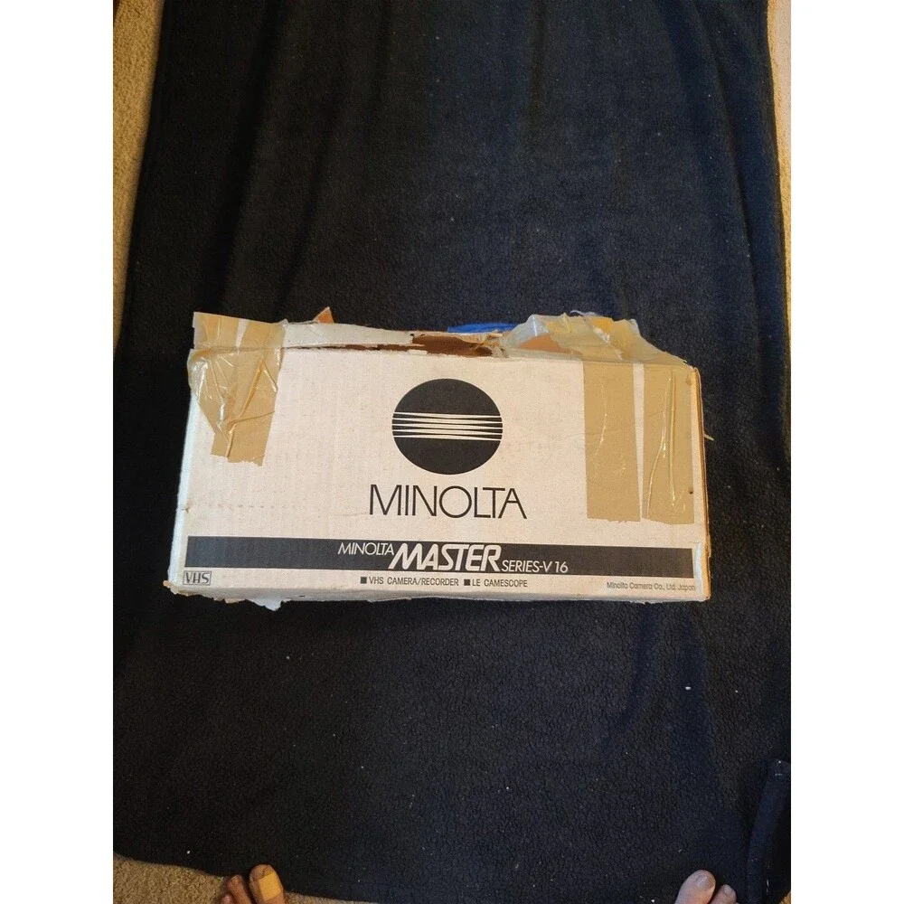 Minolta Master Series-V 16 Camcorder, w/Manual, Parts or Repair,